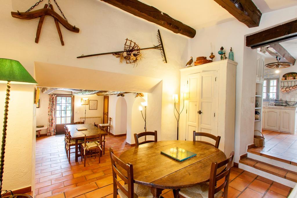 Domaine De La Provenc'Ane Villa Salernes Bagian luar foto